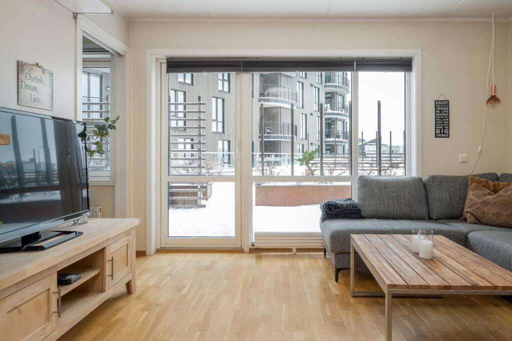 Cozy Cove At Solsiden - 2Br Familyfriendly Appartement Trondheim Buitenkant foto